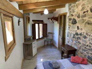 3 dormitoris, planxa i posts de planxar, wifi gratuïta i roba de llit 