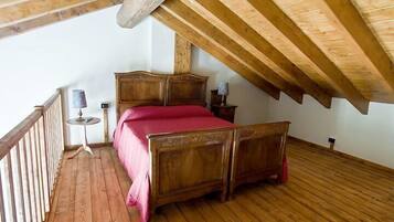 Desk, laptop workspace, blackout drapes, free WiFi