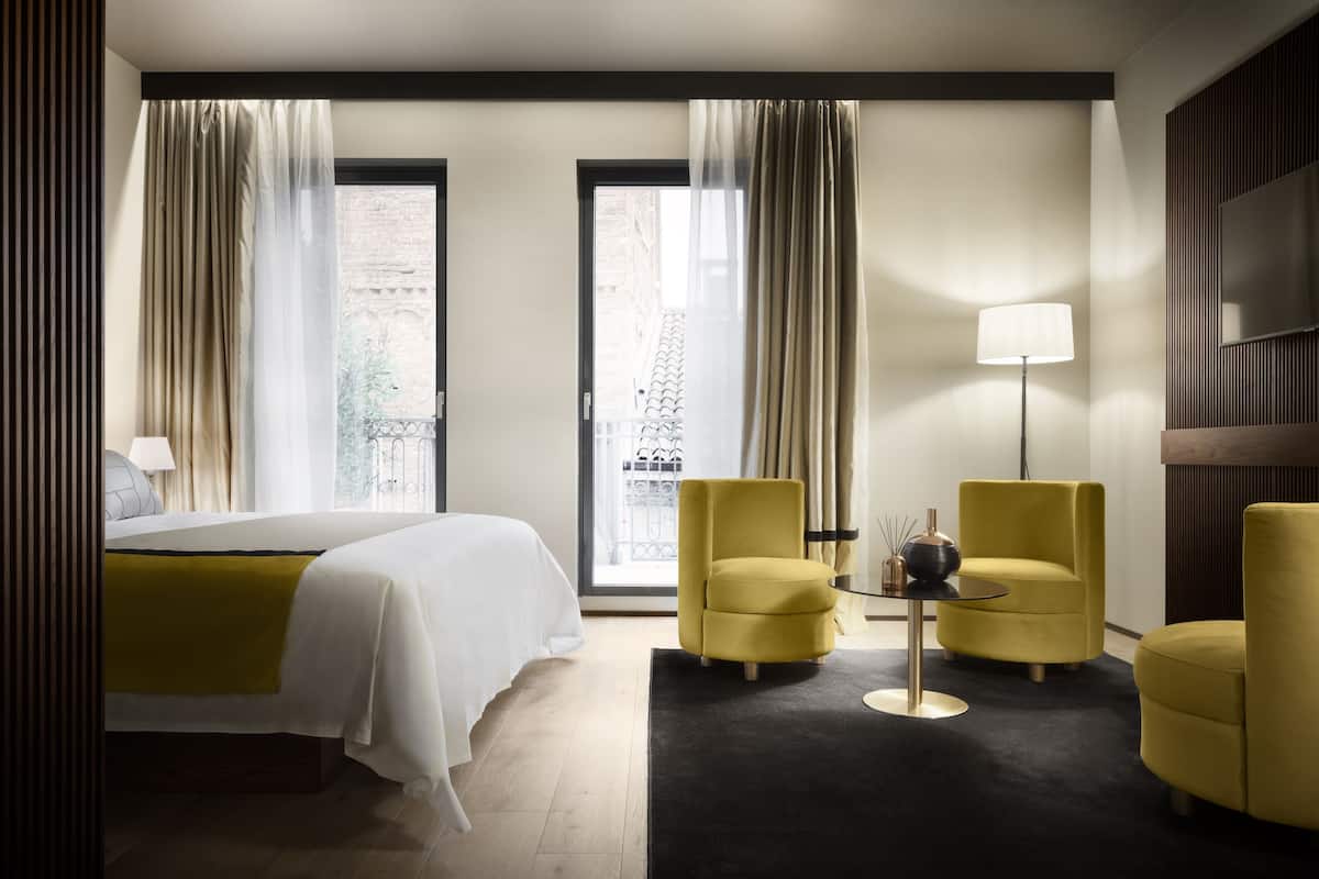 Executive Double Room, Terrace | 1 bedroom, down duvets, minibar, in-room safe