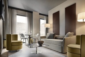 Suite | Living room