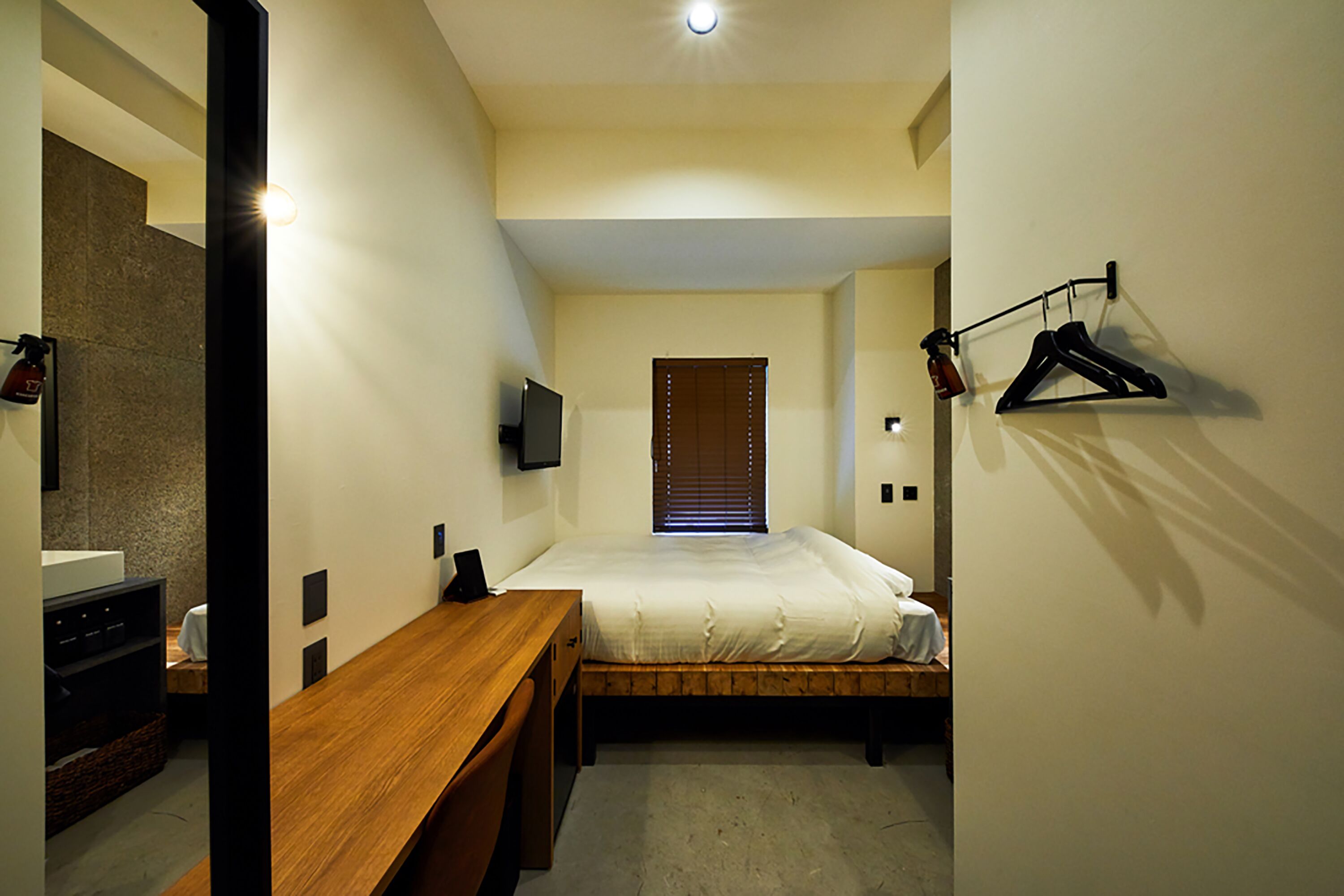 double room, 1 double bed, non smoking | desk, free wifi, bed sheets