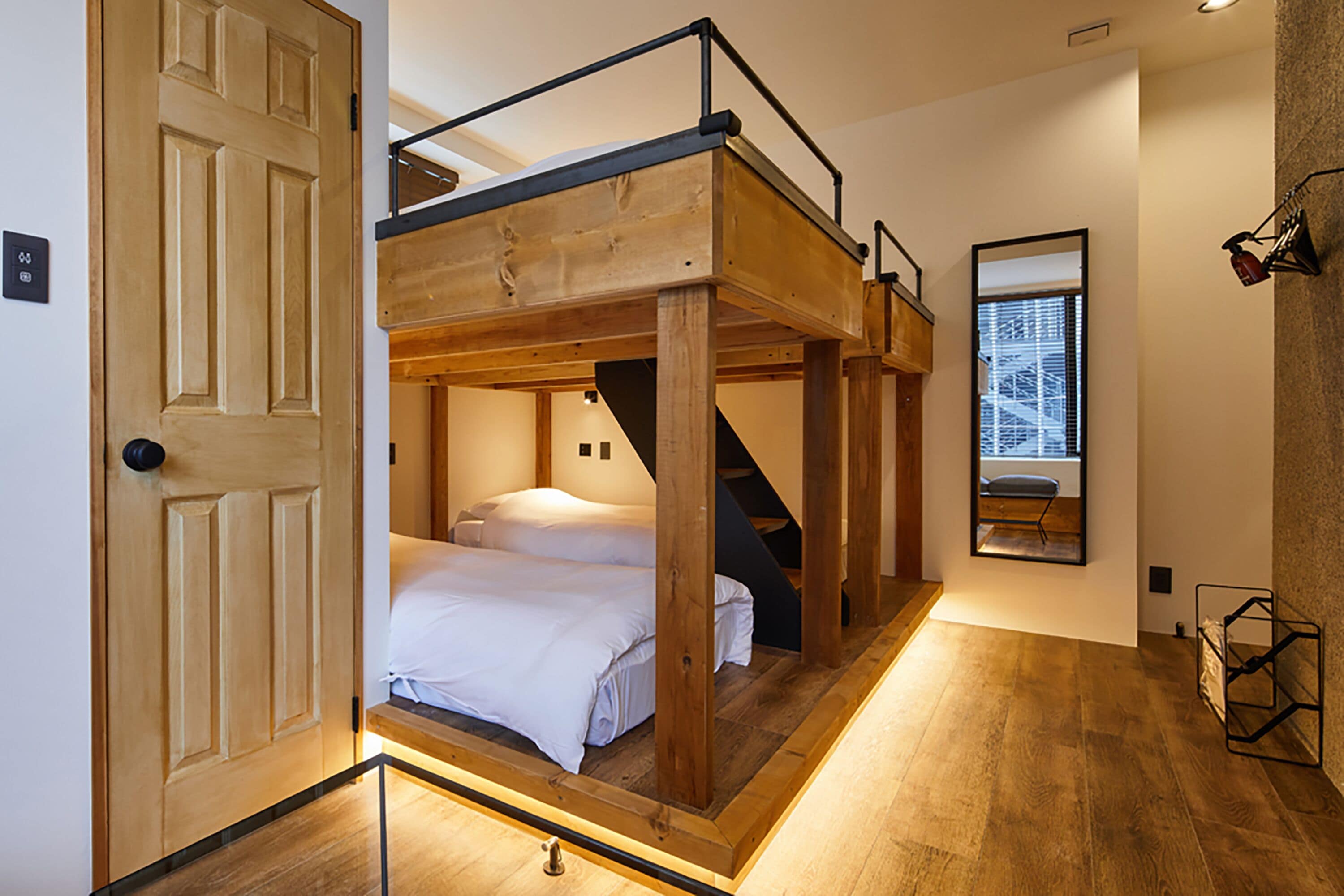 comfort quadruple room, multiple beds, non smoking | desk, free wifi, bed sheets