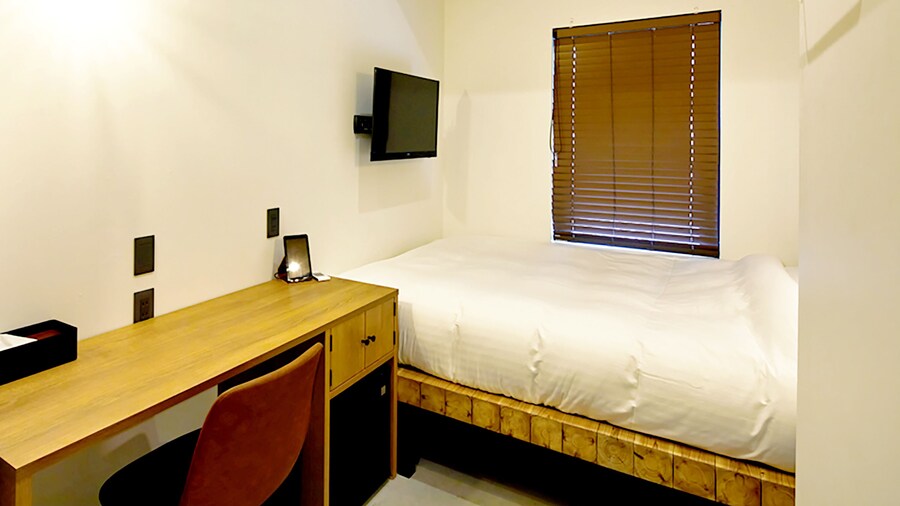 mizuka Imaizumi 4 - unmanned hotel -