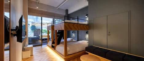 Superior vierpersoonskamer, niet-roken, terras | Gratis wifi, beddengoed