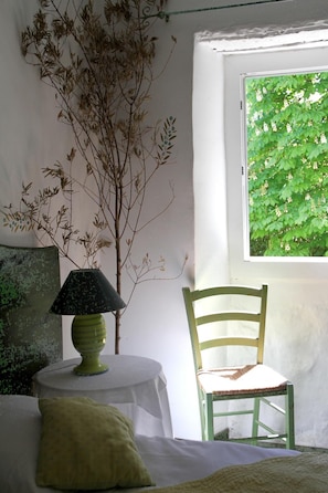 Individually decorated, individually furnished, free cots/infant beds - Le Mas de la Filoselle (Saint-Martin-de-Valgalgues)