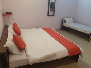 Quarto triplo superior | Wi-Fi de cortesia