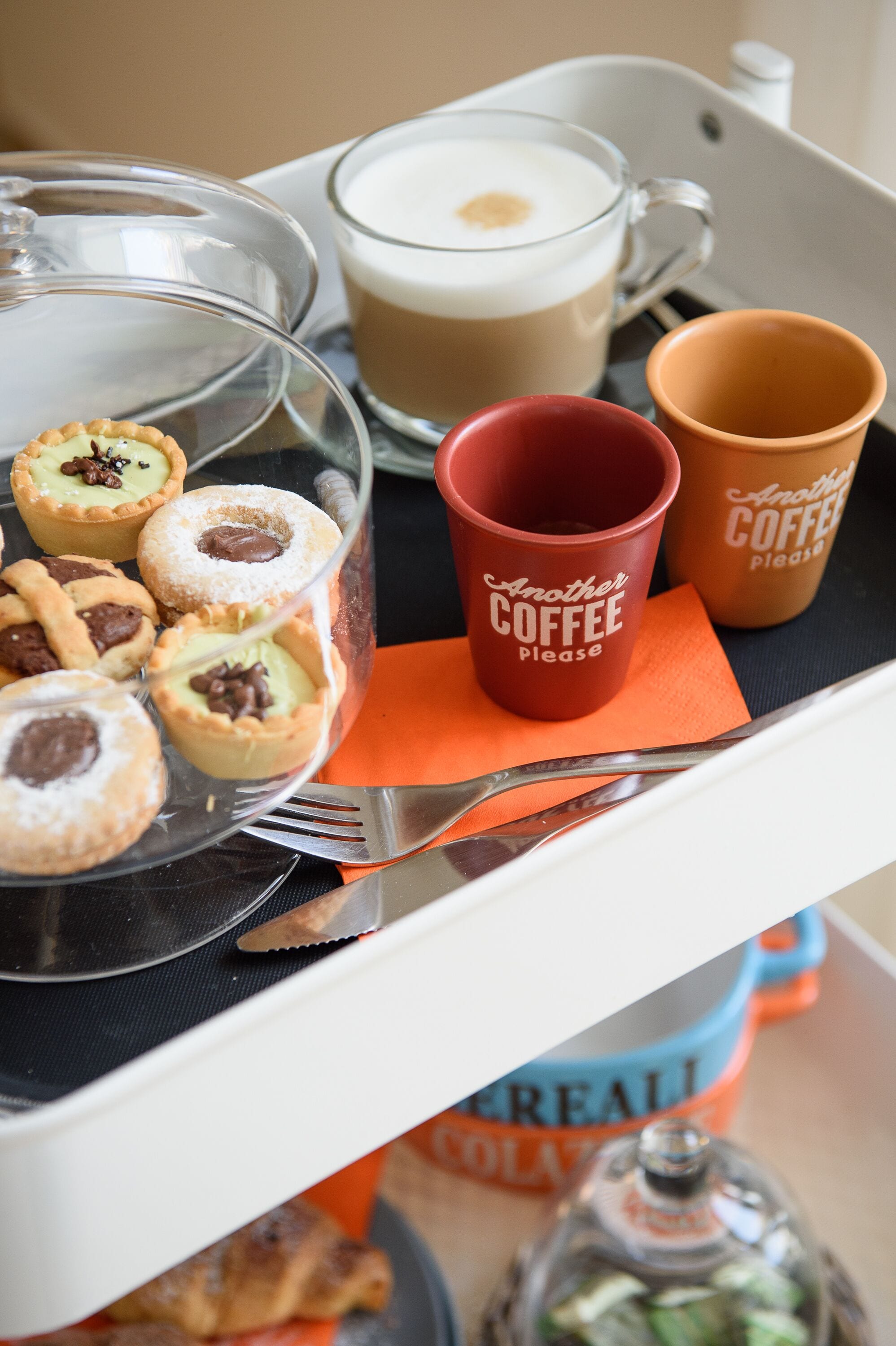 Foto - Les Suites des Tout le Monde