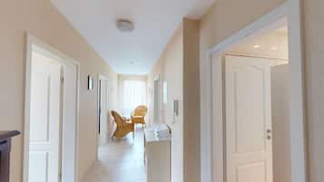 Comfort Apartment | Ruang tamu | TV skrin rata