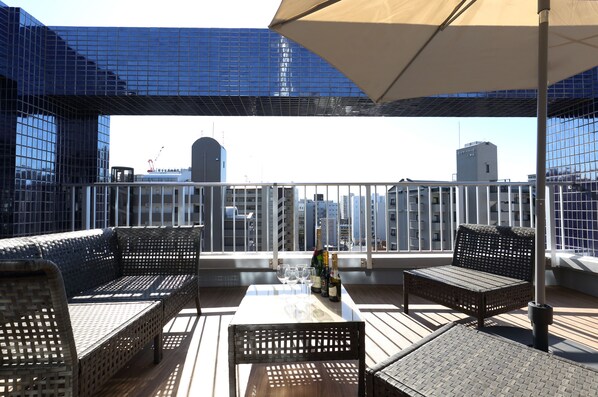 Suite junior | Escritorio, tabla de planchar con plancha, wifi gratis y ropa de cama