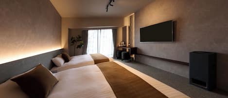 Superior Room | Desk, iron/ironing board, free WiFi, bed sheets