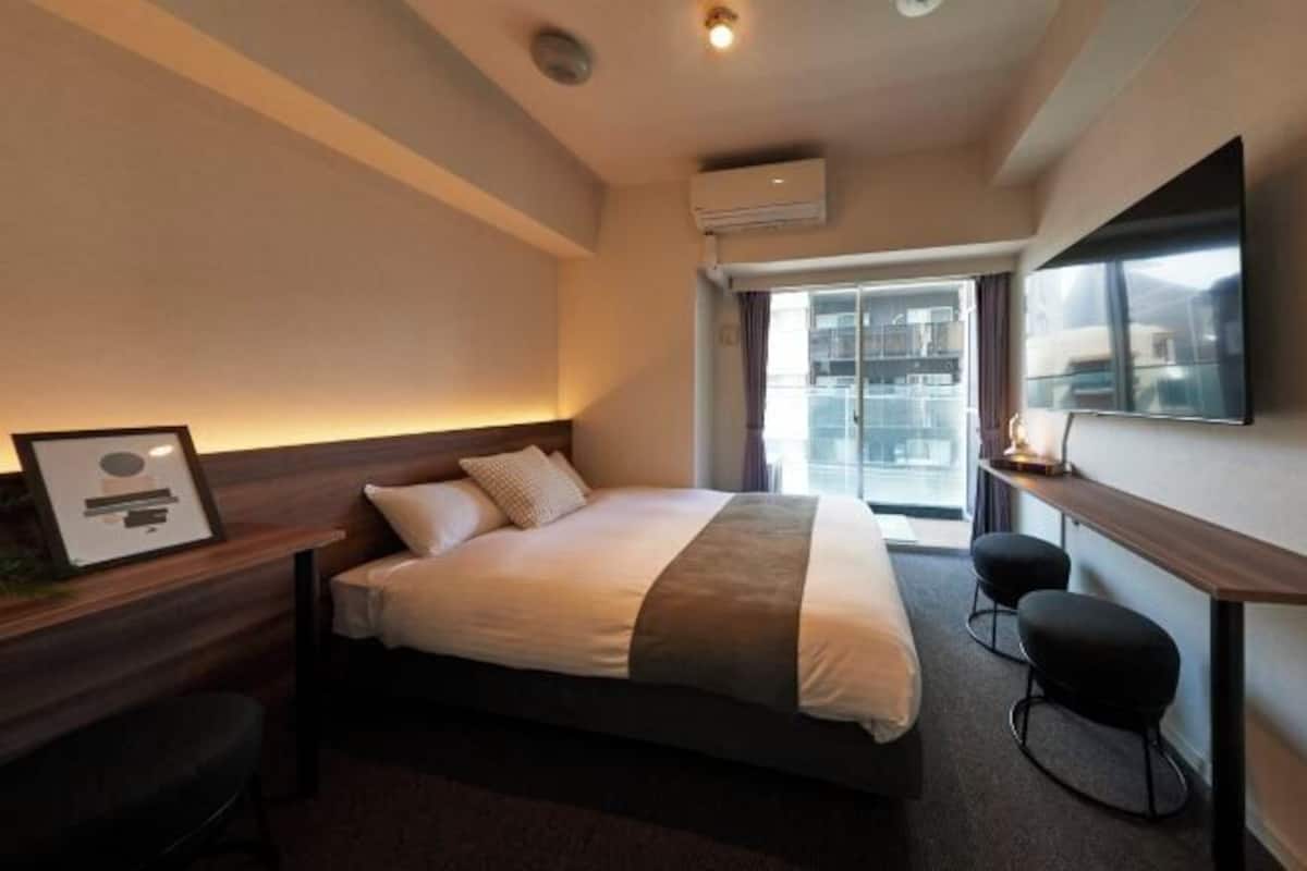 Desk, iron/ironing board, free WiFi, bed sheets