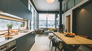Hallingdal Hyttepark sleeps 6 (three bedrooms) | Dining room