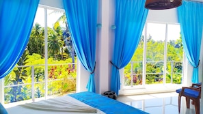 Deluxe Double Room, 1 King Bed | Individually decorated, desk, laptop workspace, blackout curtains