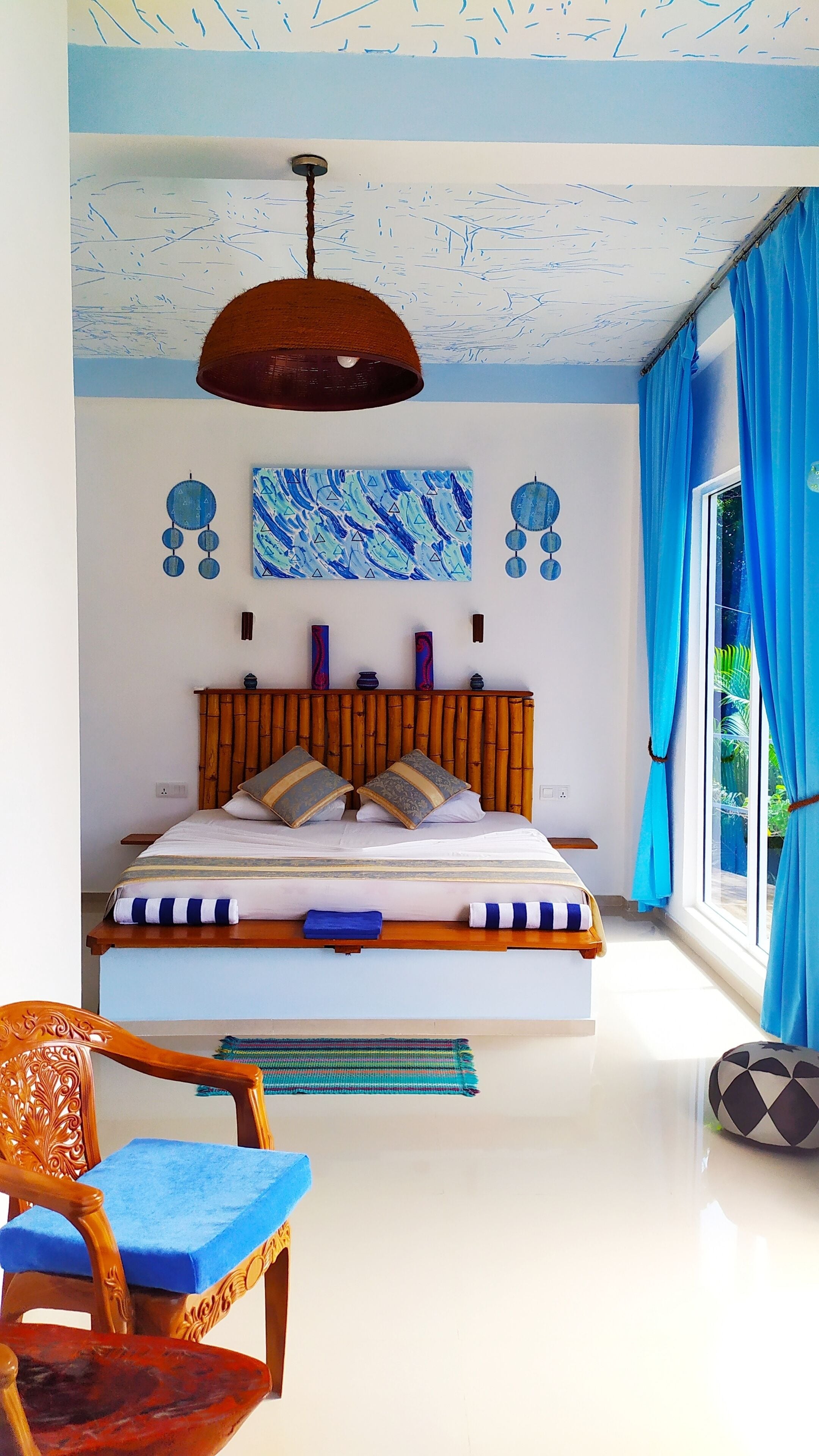 Deluxe Double Room, 1 King Bed | Individually decorated, desk, laptop workspace, blackout drapes