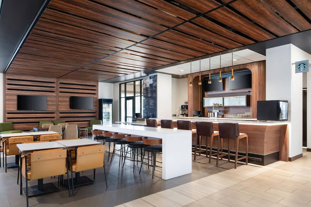 Courtyard by Marriott Seattle SeaTac Airport
