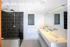 Villa | Badezimmer