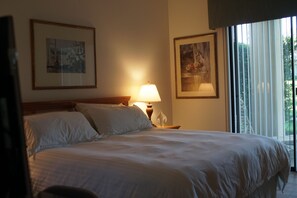 2 Schlafzimmer, Schreibtisch, Bügeleisen/Bügelbrett, WLAN