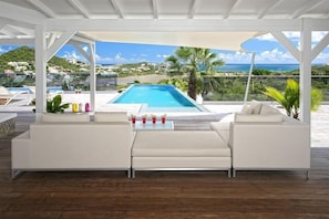 Pool - Villa Discovery (Orient Bay)