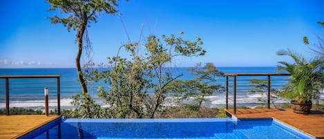 Larimar Panoramic Suite with Private Pool | Terrazza/patio