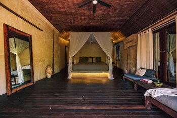 Deluxe Suite | In-room safe, free WiFi, bed sheets at Radhoo Tulum