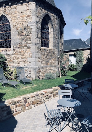 Ulkoruokailutilat