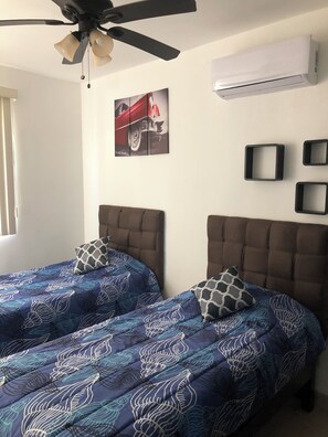 2 bedrooms, iron/ironing board, WiFi - PLAYA SUITES III TERRACE (Playa del Carmen)