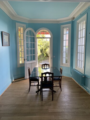 Villa sea view, 50 m from the beach