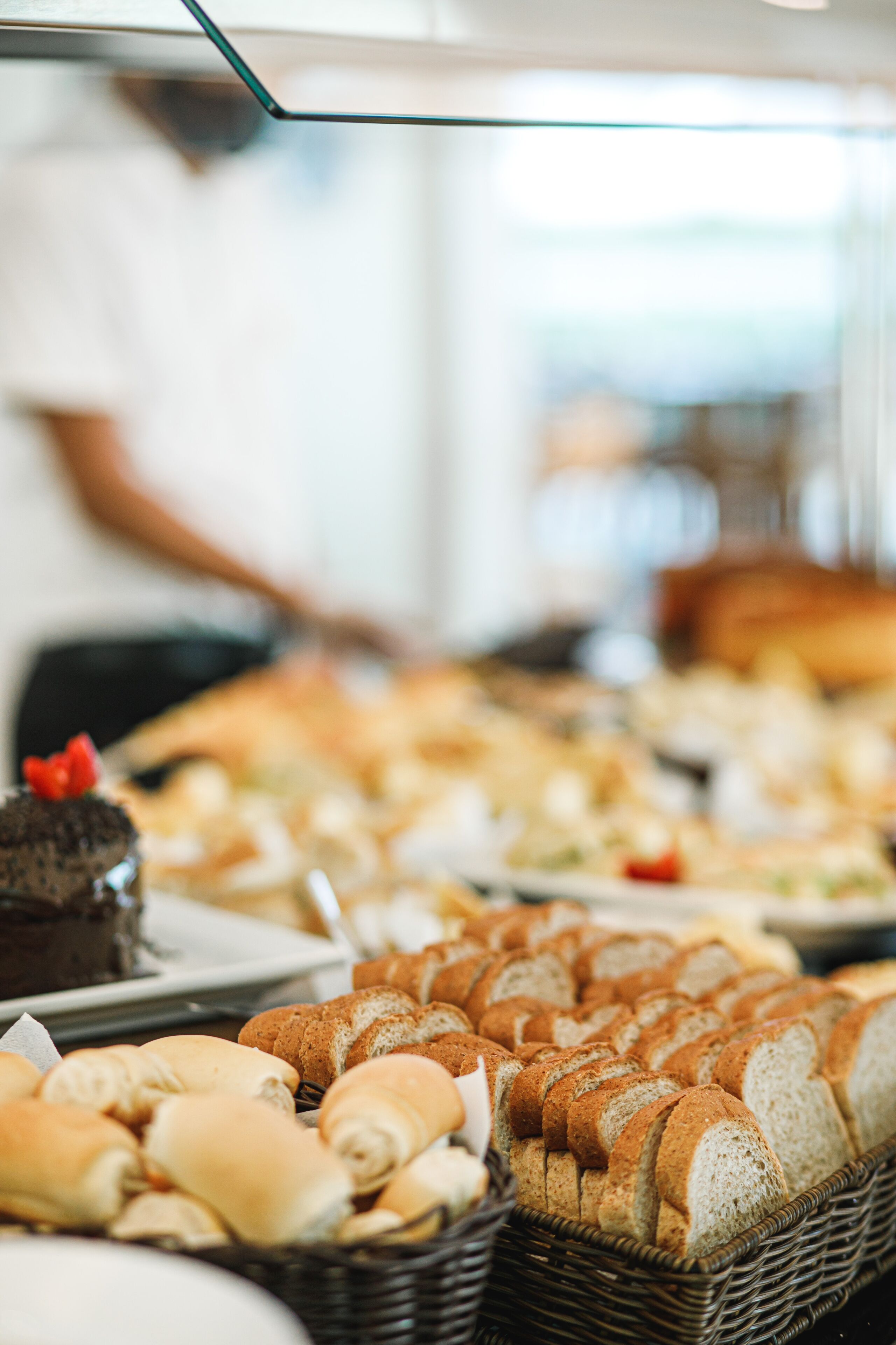 daily buffet breakfast (brl 38 per person)