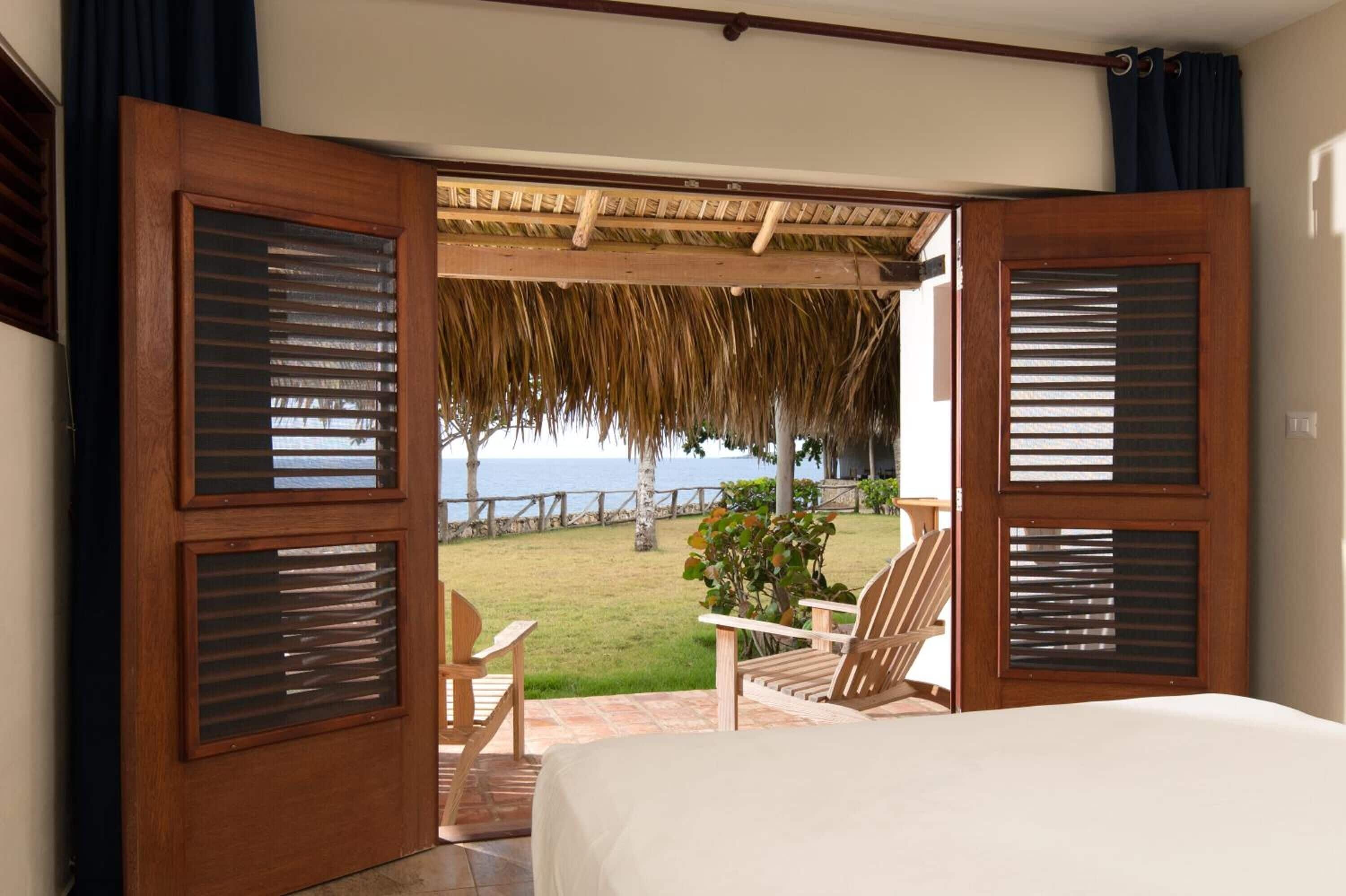 in-room safe, individually decorated, individually furnished, desk