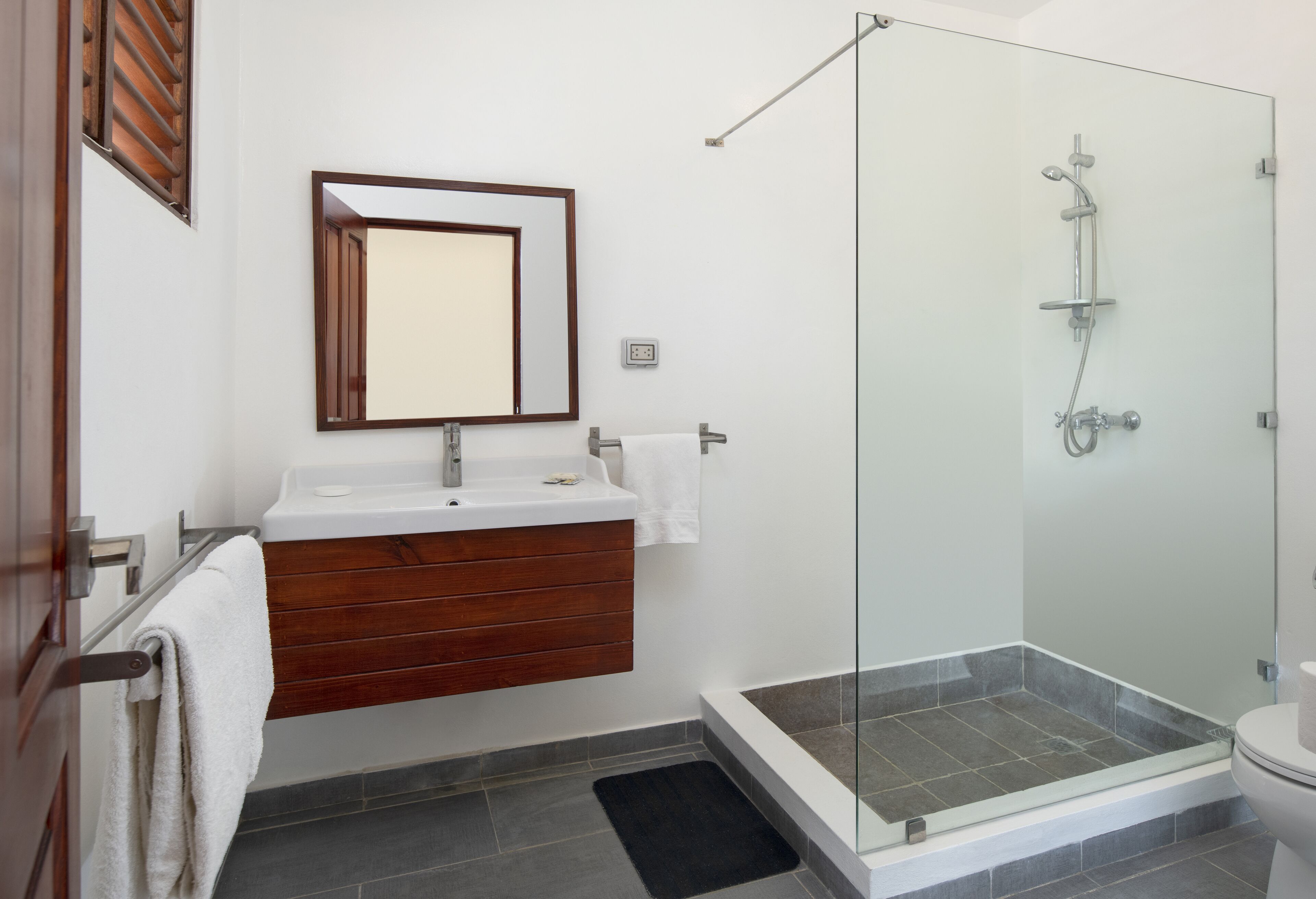 comfort room, terrace, ocean view | bathroom | shower, free toiletries, towels
