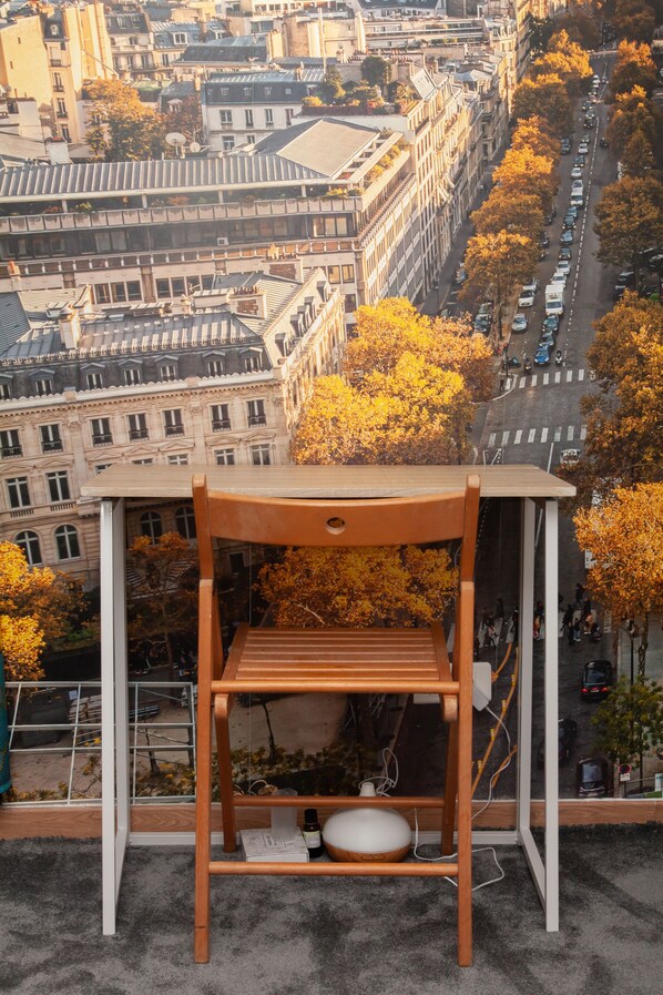 Property grounds - Little Jewel in Paris (Paris)