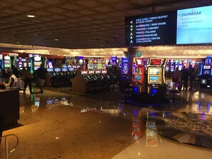 Casino -  SEMA WEEK  Sat-Sat Nov 2-9th adjacent to the LV Convention Center  (Las Vegas)