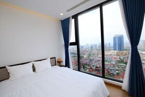 3 bedrooms, WiFi - 3 bedroom in Metropolis near Lotte, Dao Tan (Hanoi)