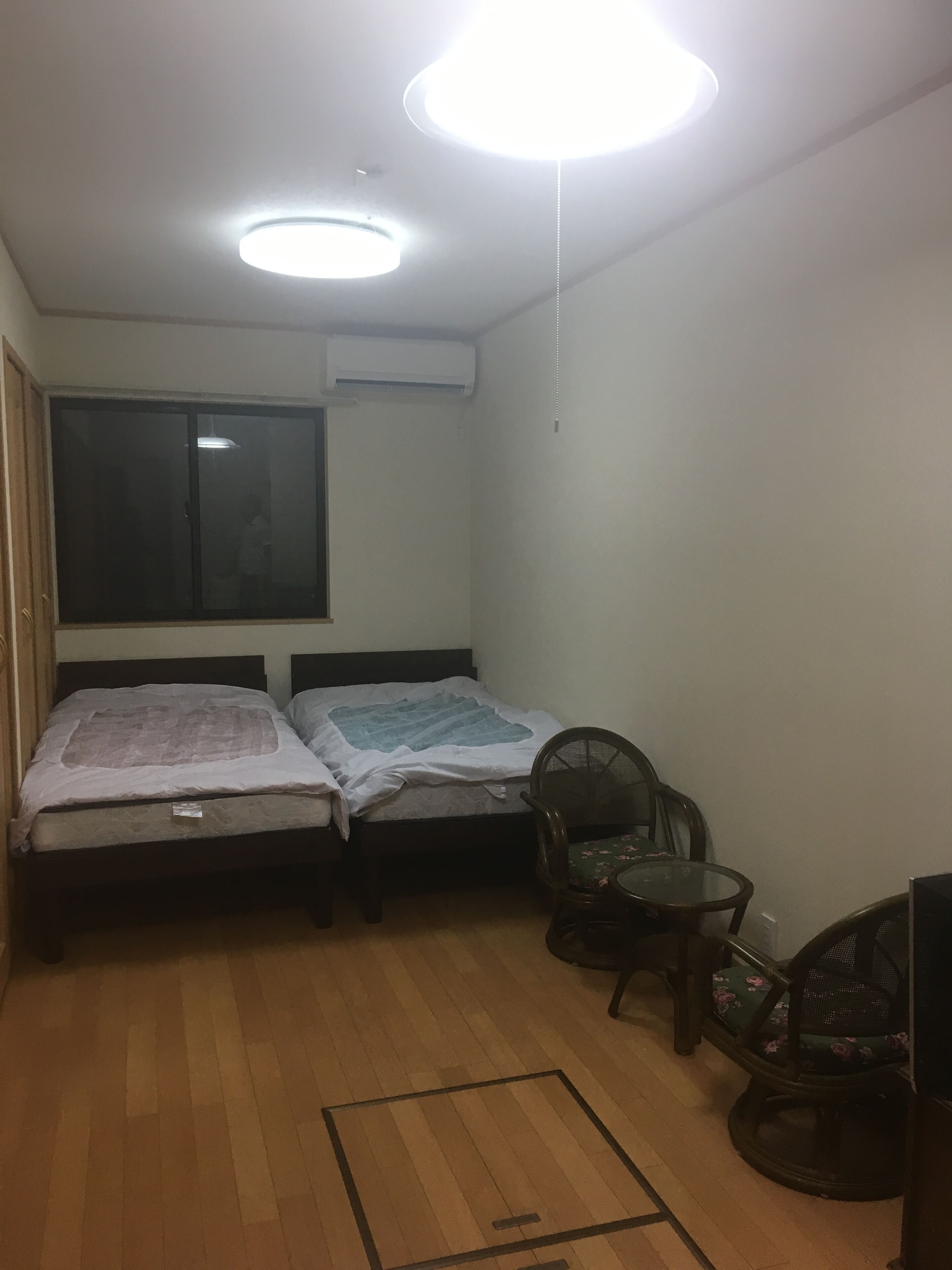 2 多间卧室、免费 WiFi