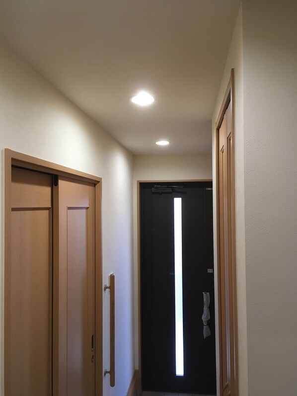 Interior - Near JR AWAJI station <br> 30 min. to Kyoto .10 min. to umeda.<br> 40 min.<br> (Osaka city higashiyodogawa ku)