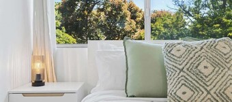 22 Superb Subiaco Apt for Couples_parkng