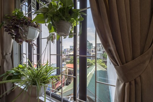 HARMONY HOMESTAY- Amazing*UNIQUE  VINTAGE Design*2min to HOAN KIEM LAKE