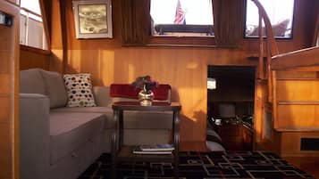 Téléviseur connecté, lecteur de DVD