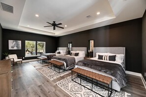 9 makuuhuonetta, silitysrauta/-lauta, vauvan matkasänky, ilmainen Wi-Fi