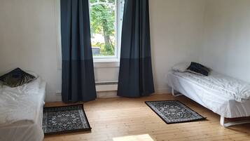 1 bedroom, iron/ironing board, WiFi