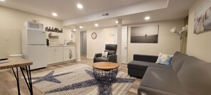 Smart TV - Private Basement Suite Near Rehoboth & Lewes (Rehoboth Beach)