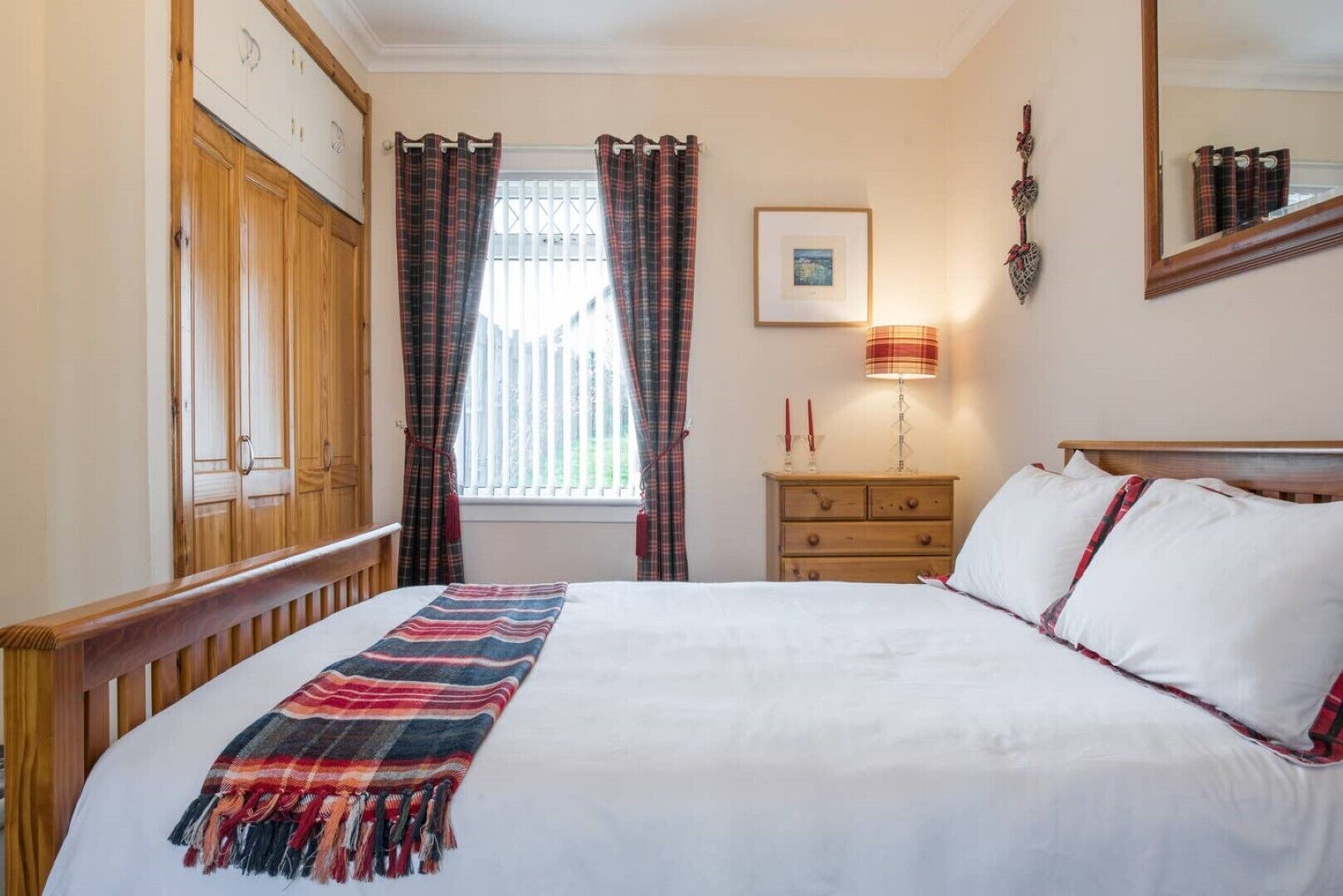 Tranquil Pippin Scottish Cottages with Hot Tub