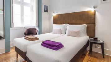 2 quartos, cofres nos quartos, ferros/tábuas de passar roupa