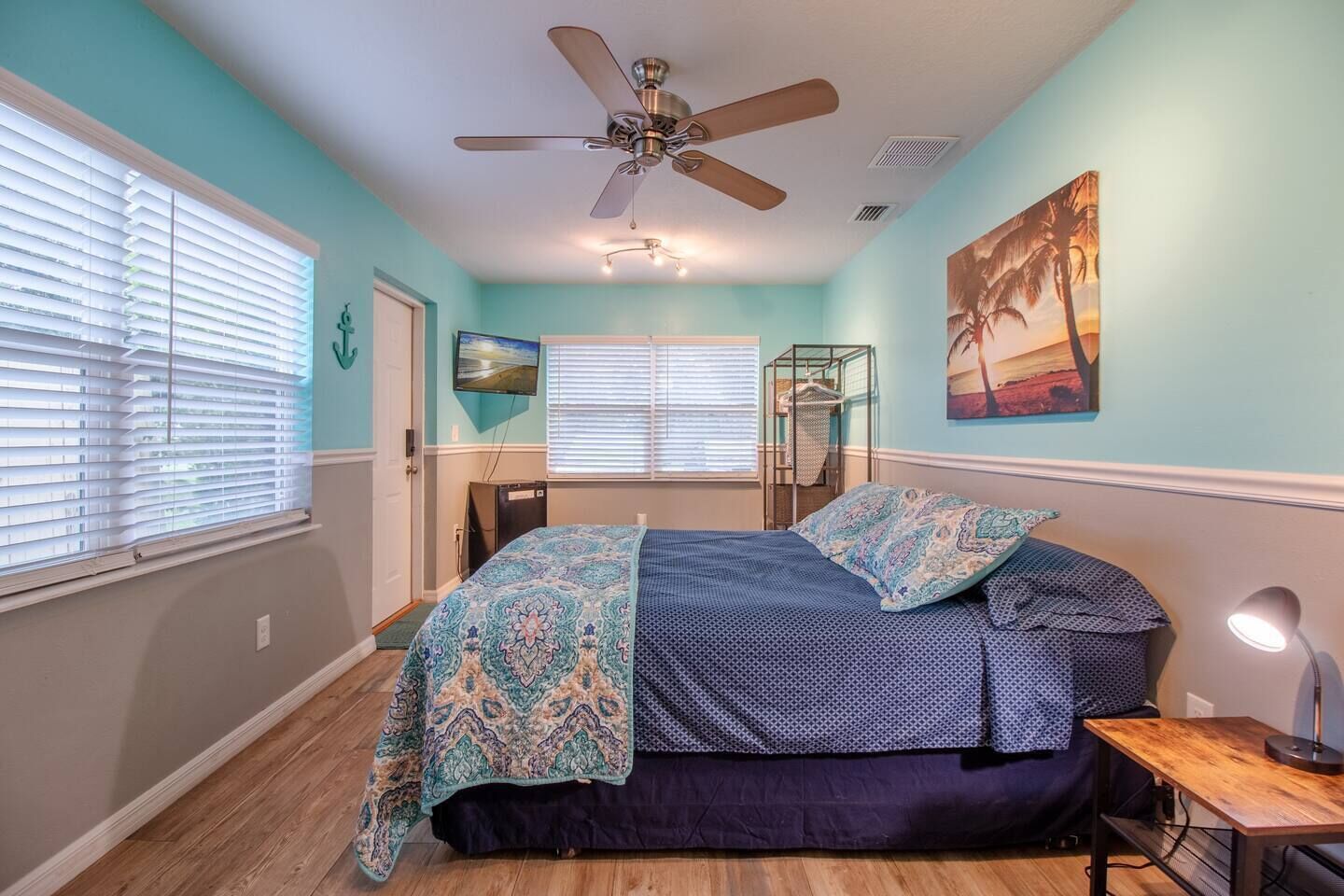 The Mermaid Suite by DT Orlando with Kitchenette!