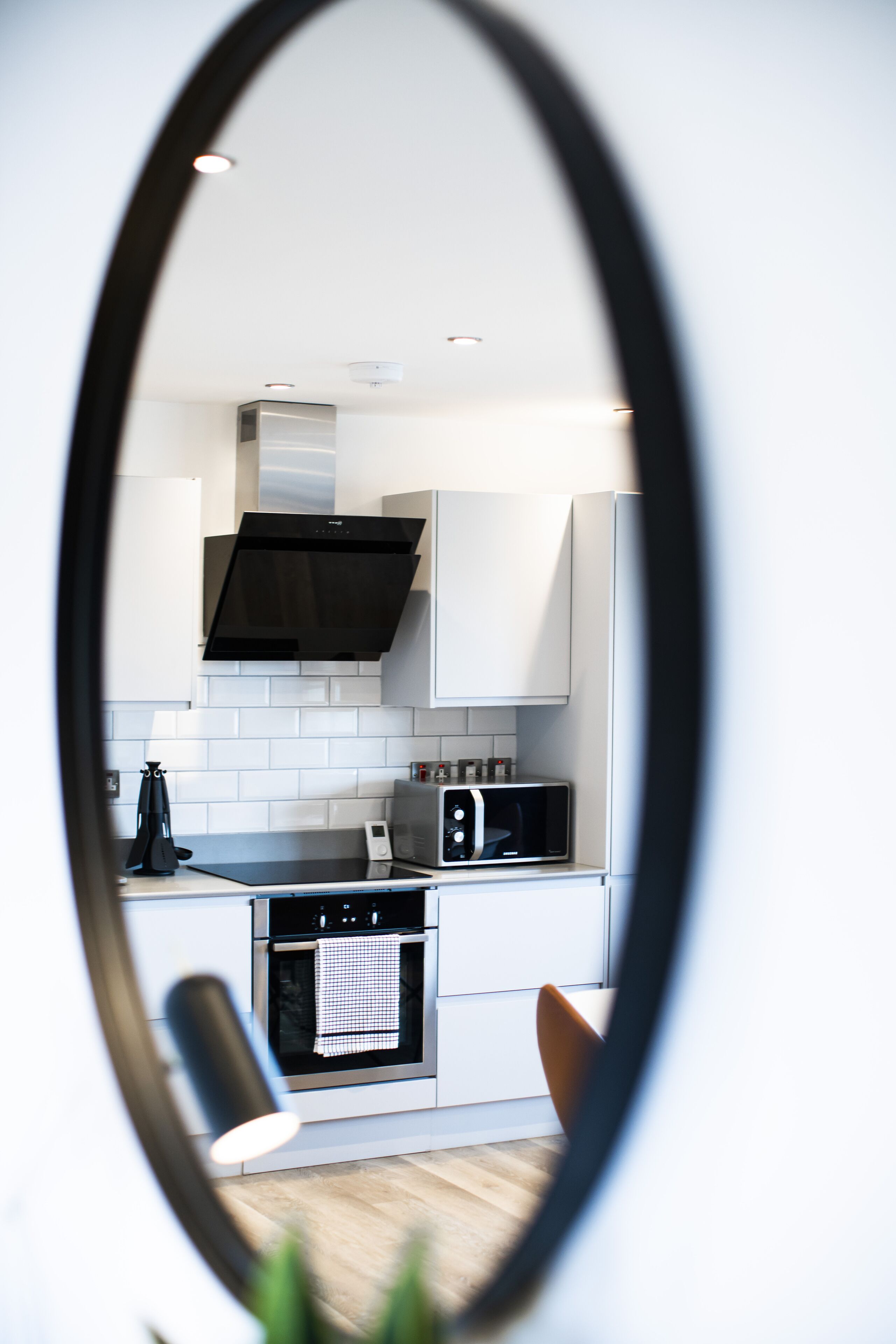 Apartment, 3 Bedrooms | Private kitchen | Full-size fridge, microwave, oven, stovetop