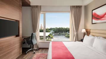 Minibar, in-room safe, individually furnished, desk