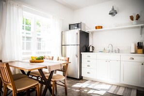 冰箱、微波炉、炉灶、茶具/咖啡用具