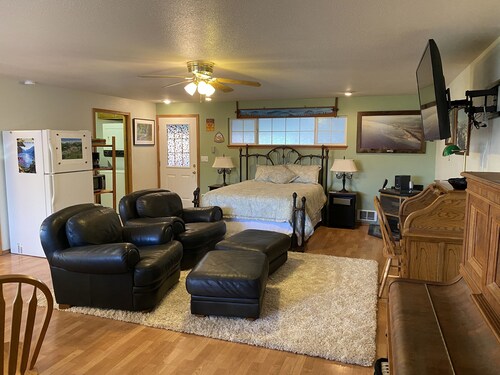 Hutchison Ranger Suite