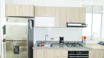 Fridge, microwave, oven, stovetop