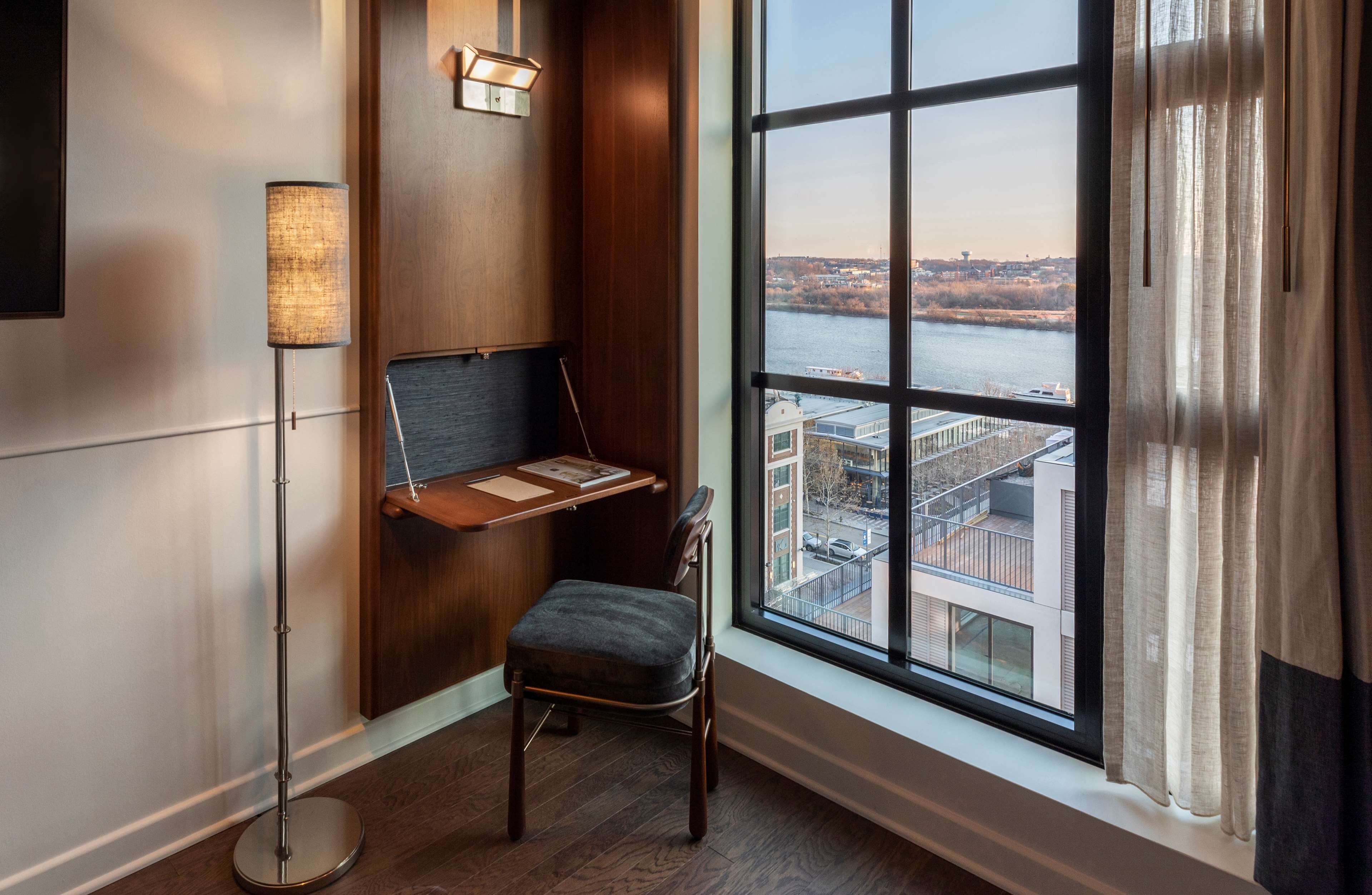 Phòng, 1 giường cỡ king, quang cảnh sông | Quang cảnh mặt nước